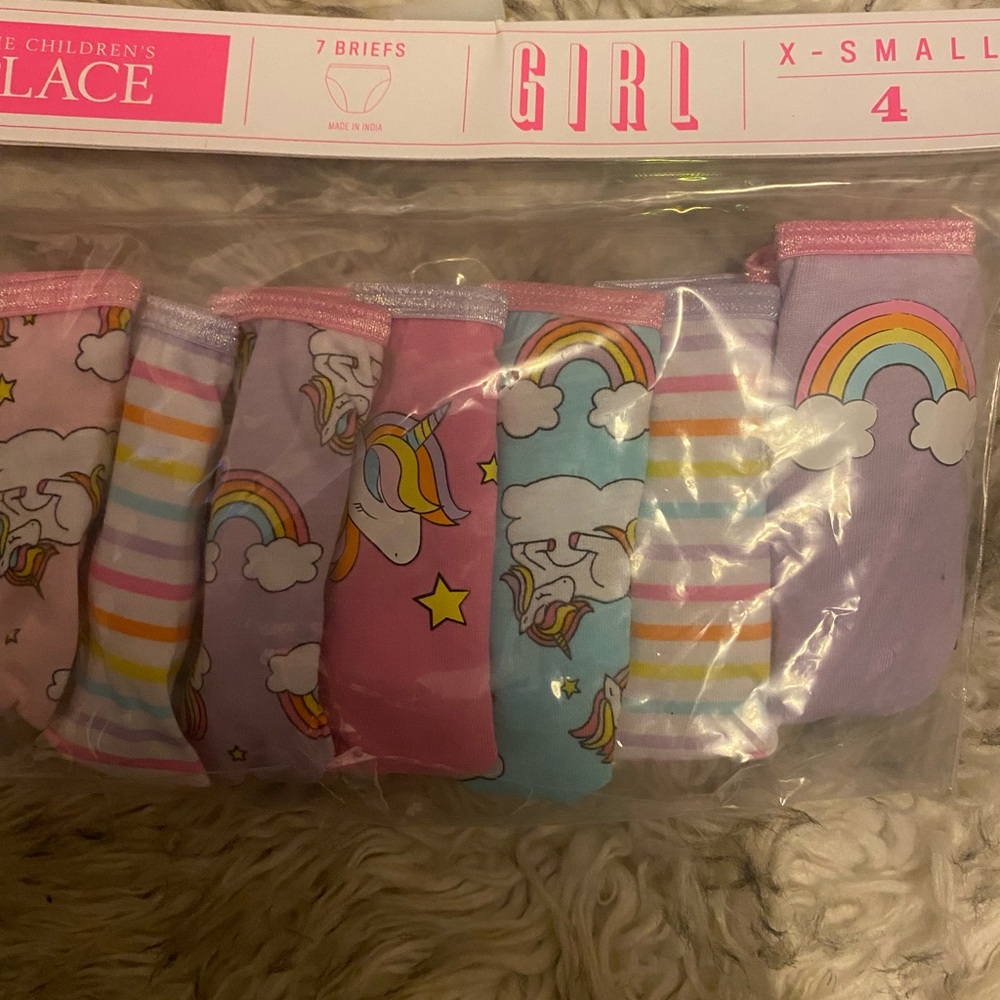 Multi-Color Pack of 7 girl briefs size4/X-small BRANDNEW